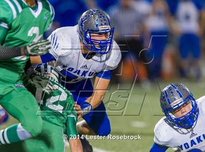 Thumbnail 3 in Yoakum vs. Cuero 4A D2 Regional photogallery.