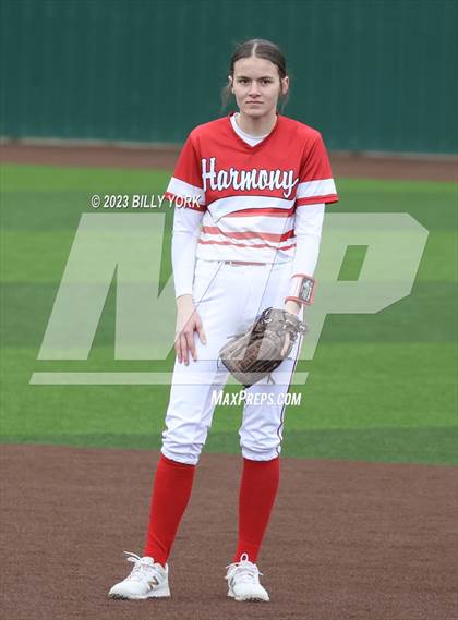 Thumbnail 3 in Grand Saline vs Harmony photogallery.