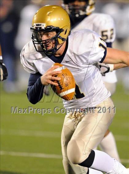 Thumbnail 3 in Allentown Central Catholic vs. Bishop McDevitt (PIAA Class AAA Final) photogallery.