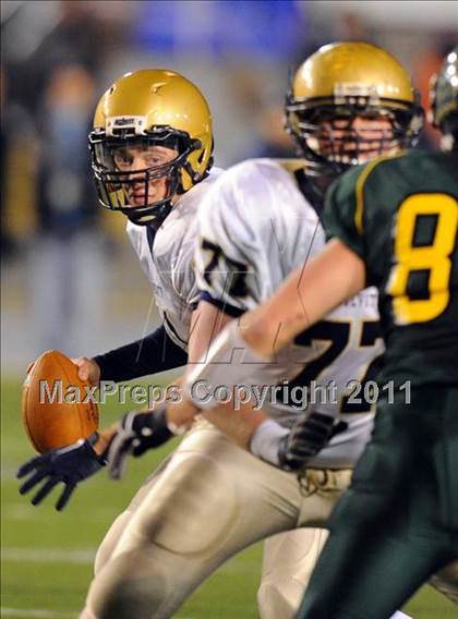 Thumbnail 2 in Allentown Central Catholic vs. Bishop McDevitt (PIAA Class AAA Final) photogallery.