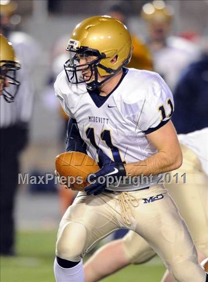 Thumbnail 1 in Allentown Central Catholic vs. Bishop McDevitt (PIAA Class AAA Final) photogallery.