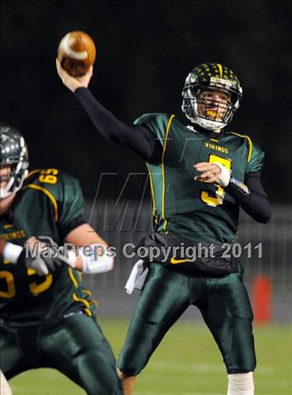 Thumbnail 2 in Allentown Central Catholic vs. Bishop McDevitt (PIAA Class AAA Final) photogallery.