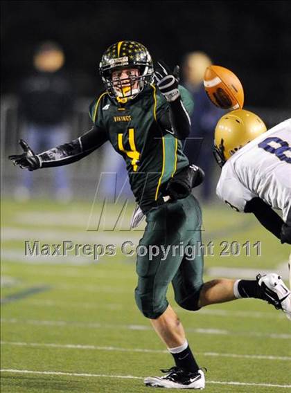 Thumbnail 2 in Allentown Central Catholic vs. Bishop McDevitt (PIAA Class AAA Final) photogallery.