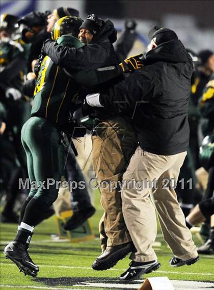 Thumbnail 2 in Allentown Central Catholic vs. Bishop McDevitt (PIAA Class AAA Final) photogallery.