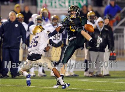 Thumbnail 1 in Allentown Central Catholic vs. Bishop McDevitt (PIAA Class AAA Final) photogallery.