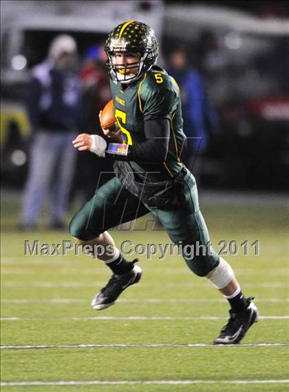 Thumbnail 1 in Allentown Central Catholic vs. Bishop McDevitt (PIAA Class AAA Final) photogallery.