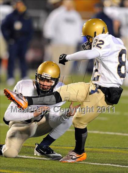 Thumbnail 3 in Allentown Central Catholic vs. Bishop McDevitt (PIAA Class AAA Final) photogallery.