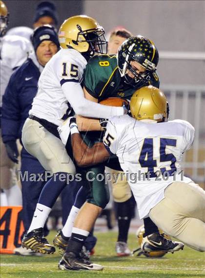 Thumbnail 1 in Allentown Central Catholic vs. Bishop McDevitt (PIAA Class AAA Final) photogallery.