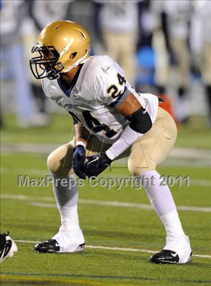 Thumbnail 1 in Allentown Central Catholic vs. Bishop McDevitt (PIAA Class AAA Final) photogallery.