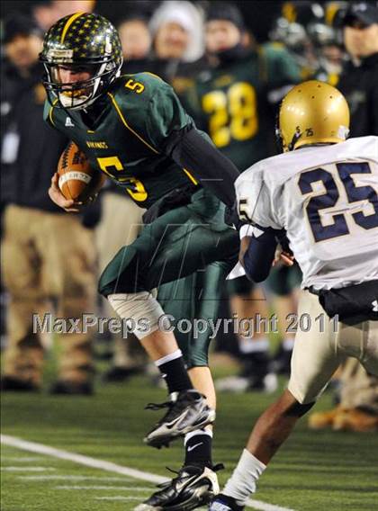 Thumbnail 2 in Allentown Central Catholic vs. Bishop McDevitt (PIAA Class AAA Final) photogallery.