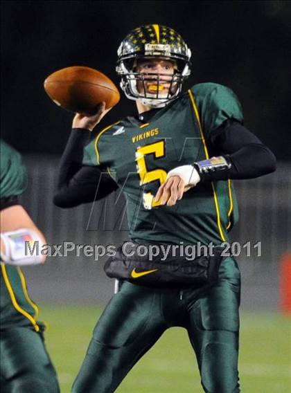 Thumbnail 1 in Allentown Central Catholic vs. Bishop McDevitt (PIAA Class AAA Final) photogallery.