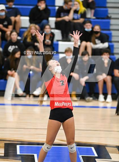 Thumbnail 3 in Brighton vs. Monarch (CHSAA 5A Region 9) photogallery.