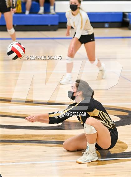 Thumbnail 3 in Brighton vs. Monarch (CHSAA 5A Region 9) photogallery.