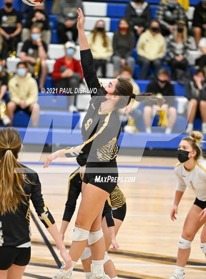 Thumbnail 2 in Brighton vs. Monarch (CHSAA 5A Region 9) photogallery.