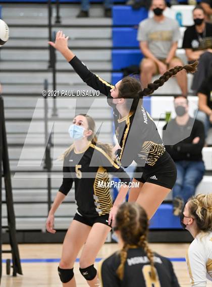 Thumbnail 2 in Brighton vs. Monarch (CHSAA 5A Region 9) photogallery.