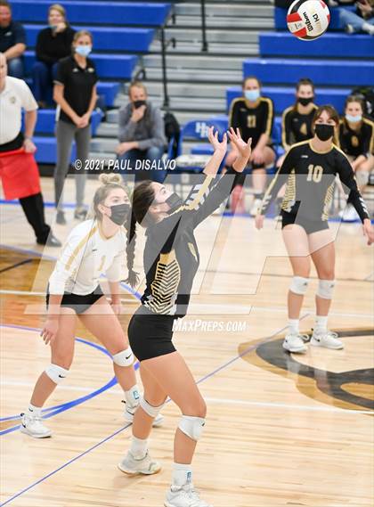 Thumbnail 2 in Brighton vs. Monarch (CHSAA 5A Region 9) photogallery.