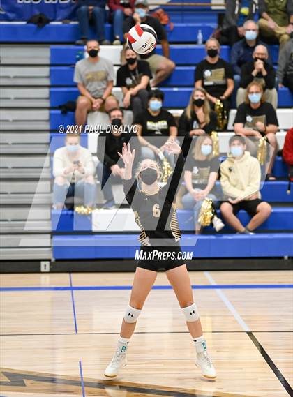 Thumbnail 2 in Brighton vs. Monarch (CHSAA 5A Region 9) photogallery.