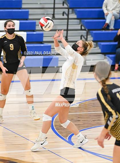 Thumbnail 3 in Brighton vs. Monarch (CHSAA 5A Region 9) photogallery.