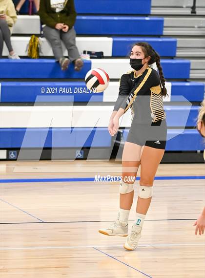Thumbnail 3 in Brighton vs. Monarch (CHSAA 5A Region 9) photogallery.