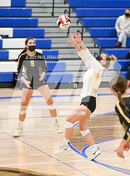 Thumbnail 1 in Brighton vs. Monarch (CHSAA 5A Region 9) photogallery.