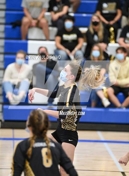Thumbnail 3 in Brighton vs. Monarch (CHSAA 5A Region 9) photogallery.