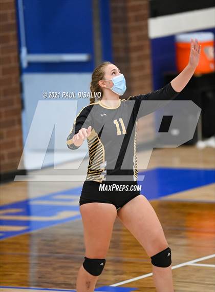 Thumbnail 2 in Brighton vs. Monarch (CHSAA 5A Region 9) photogallery.