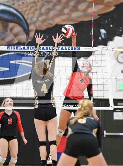 Thumbnail 3 in Brighton vs. Monarch (CHSAA 5A Region 9) photogallery.
