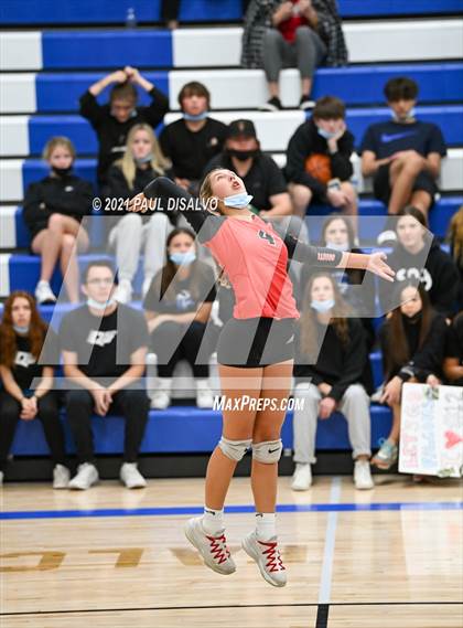 Thumbnail 2 in Brighton vs. Monarch (CHSAA 5A Region 9) photogallery.