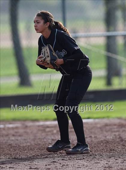 Thumbnail 3 in Vista del Lago vs. Granite Bay (Stephanie LeDoux Tournament) photogallery.