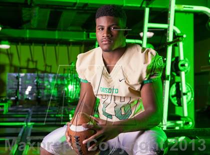 Thumbnail 3 in DeSoto (Preseason Top 25 Photo Shoot) photogallery.
