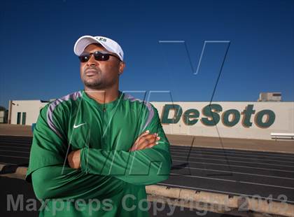 Thumbnail 1 in DeSoto (Preseason Top 25 Photo Shoot) photogallery.