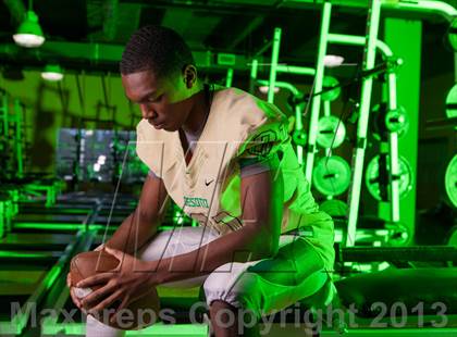 Thumbnail 1 in DeSoto (Preseason Top 25 Photo Shoot) photogallery.