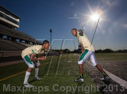Thumbnail 3 in DeSoto (Preseason Top 25 Photo Shoot) photogallery.