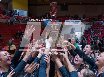Thumbnail 3 in Hawaii Baptist Academy vs Le Jardin Academy (HHSAA Division 2 Final) photogallery.