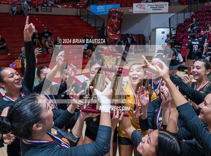Thumbnail 1 in Hawaii Baptist Academy vs Le Jardin Academy (HHSAA Division 2 Final) photogallery.
