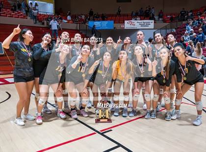 Thumbnail 2 in Hawaii Baptist Academy vs Le Jardin Academy (HHSAA Division 2 Final) photogallery.