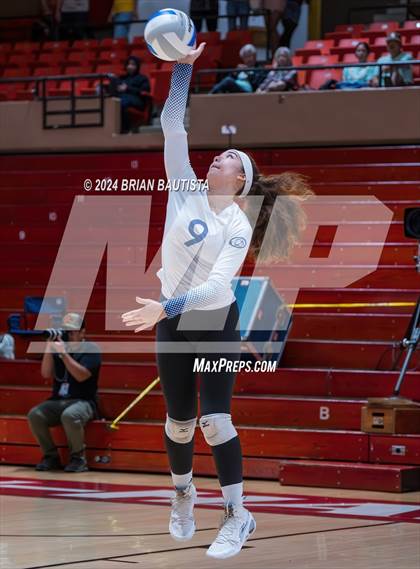 Thumbnail 2 in Hawaii Baptist Academy vs Le Jardin Academy (HHSAA Division 2 Final) photogallery.