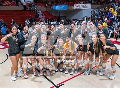 Thumbnail 3 in Hawaii Baptist Academy vs Le Jardin Academy (HHSAA Division 2 Final) photogallery.