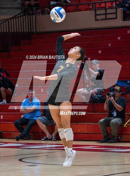 Thumbnail 2 in Hawaii Baptist Academy vs Le Jardin Academy (HHSAA Division 2 Final) photogallery.