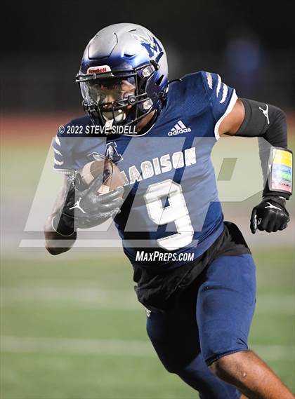 Thumbnail 2 in Mira Mesa @ Madison photogallery.