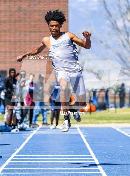 Thumbnail 2 in Fountain-Fort Carson Invitational photogallery.