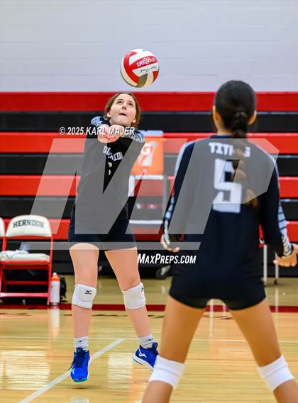 Thumbnail 2 in Dominion @ Herndon photogallery.