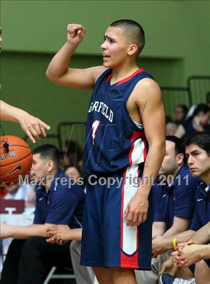 Thumbnail 1 in Chatsworth vs. Garfield (CIF LA City Finals) photogallery.
