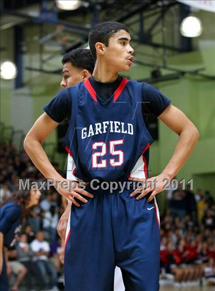 Thumbnail 1 in Chatsworth vs. Garfield (CIF LA City Finals) photogallery.