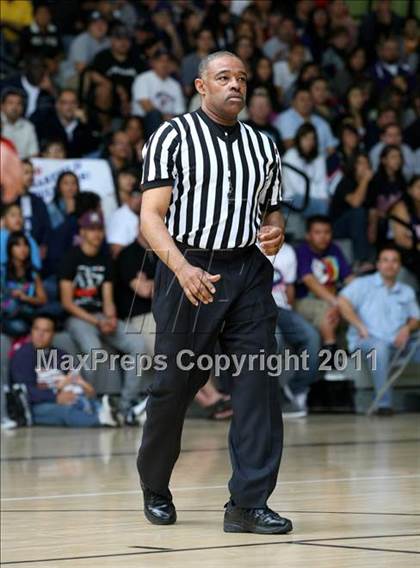 Thumbnail 1 in Chatsworth vs. Garfield (CIF LA City Finals) photogallery.