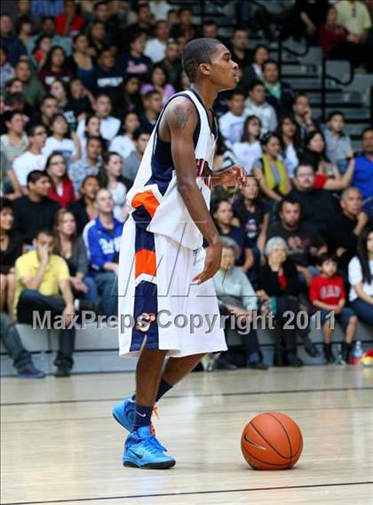 Thumbnail 3 in Chatsworth vs. Garfield (CIF LA City Finals) photogallery.