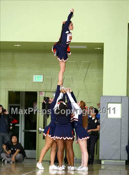 Thumbnail 2 in Chatsworth vs. Garfield (CIF LA City Finals) photogallery.