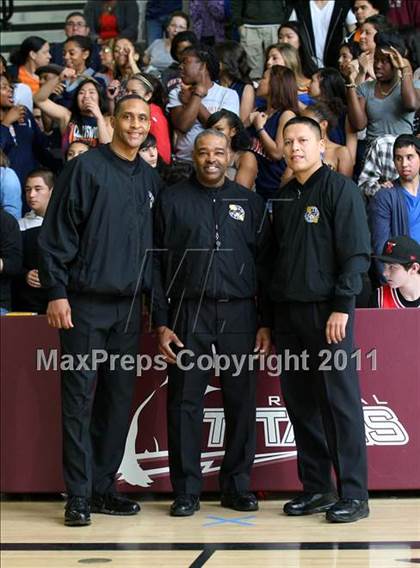 Thumbnail 1 in Chatsworth vs. Garfield (CIF LA City Finals) photogallery.
