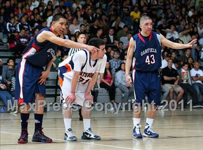Thumbnail 3 in Chatsworth vs. Garfield (CIF LA City Finals) photogallery.