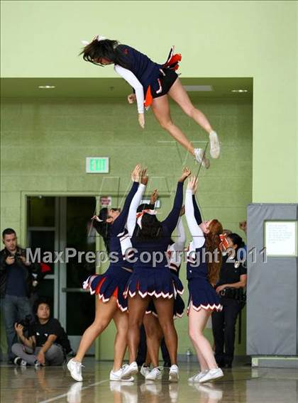 Thumbnail 3 in Chatsworth vs. Garfield (CIF LA City Finals) photogallery.